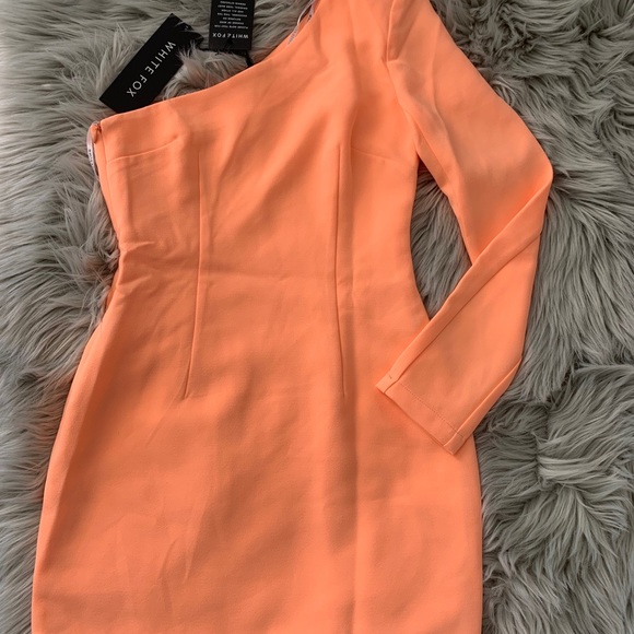White Fox Peach Dress - Picture 2 of 4